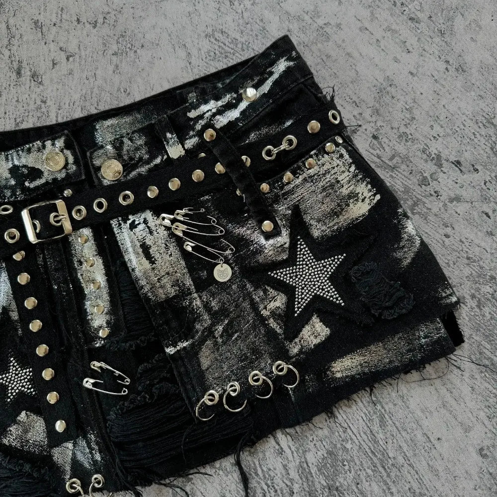 Y2K New Gothic Retro Black Denim Skirt Harajuku Star Graphic Rhinestone Rivet Mini Skirt Sexy Hot Girl Slim Low Waist Hip Skirts