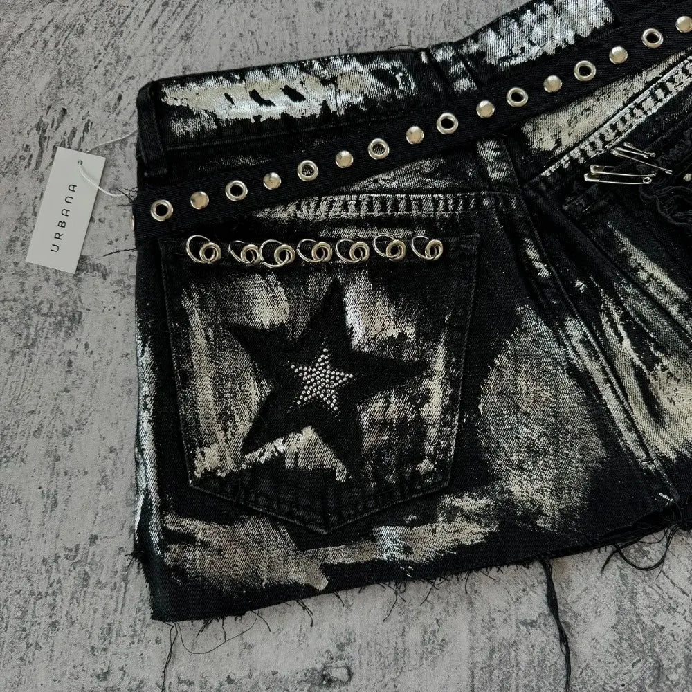 Y2K New Gothic Retro Black Denim Skirt Harajuku Star Graphic Rhinestone Rivet Mini Skirt Sexy Hot Girl Slim Low Waist Hip Skirts